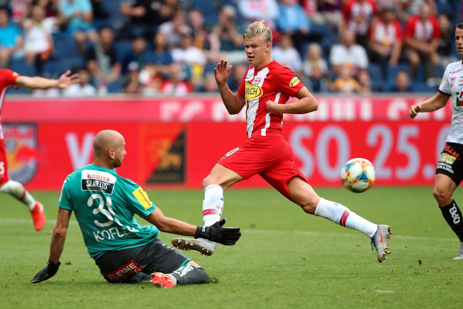 Robert Lewandowski anh 8