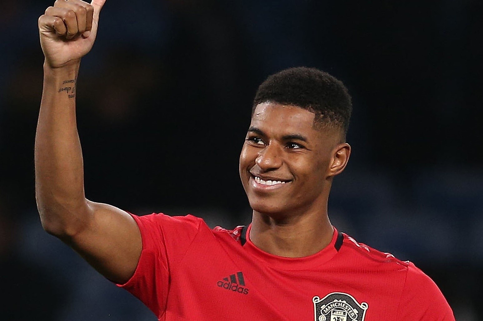 Rashford tung dong y sang Barca hinh anh