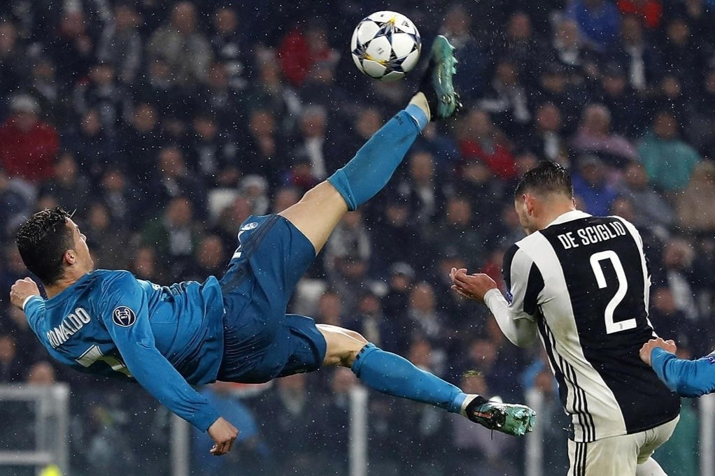 Ban thang cua Ronaldo vao luoi Juventus duoc tai hien o Ao hinh anh