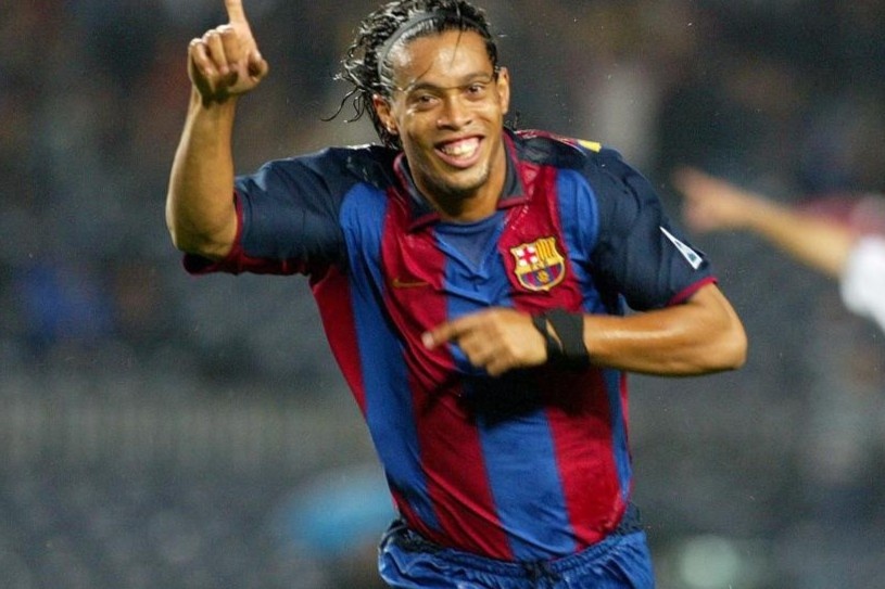 Sao tuyen Anh tai hien man bieu dien lung danh cua Ronaldinho hinh anh