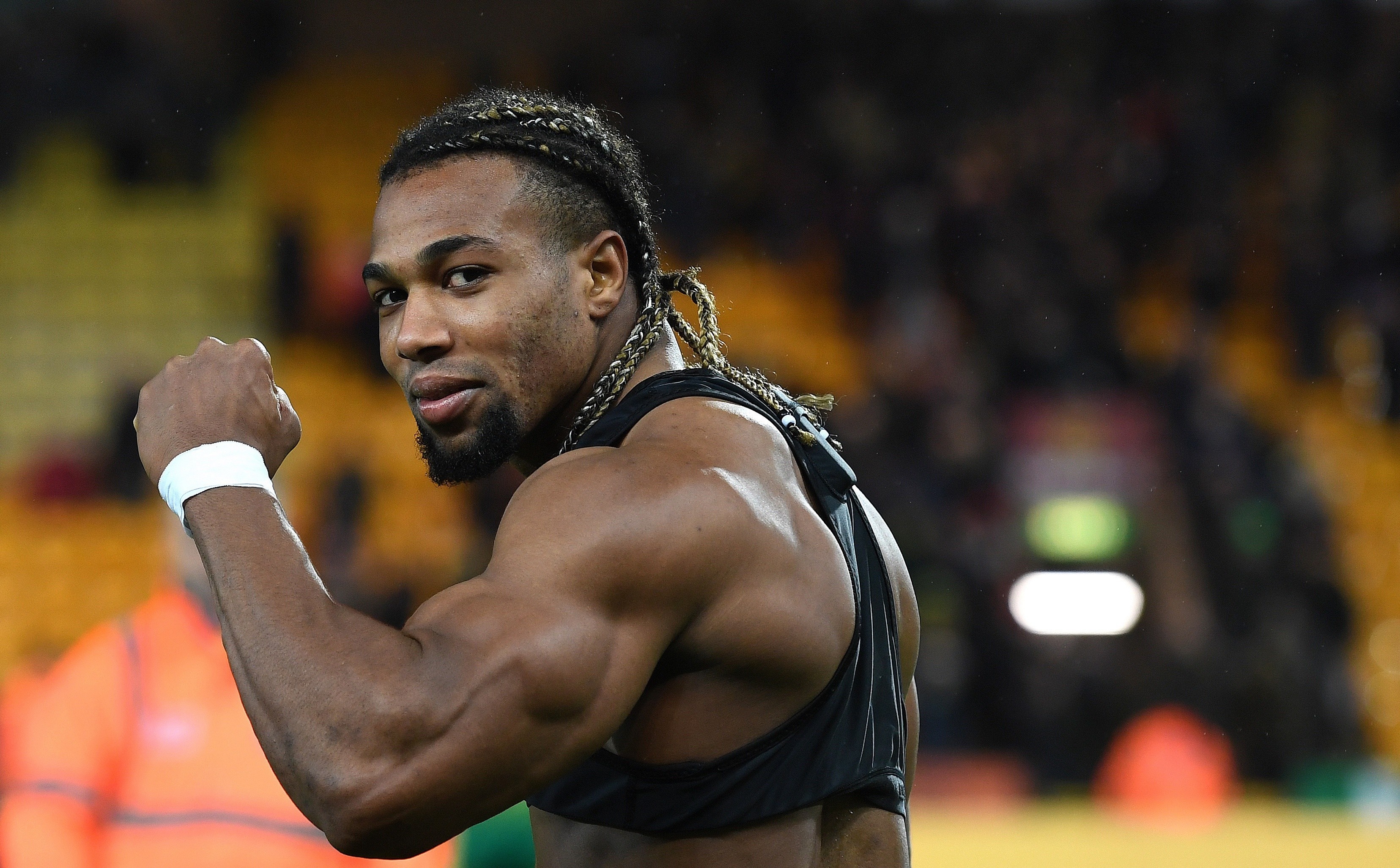 Sao Premier League boi dau de thoat khoi hau ve doi phuong hinh anh