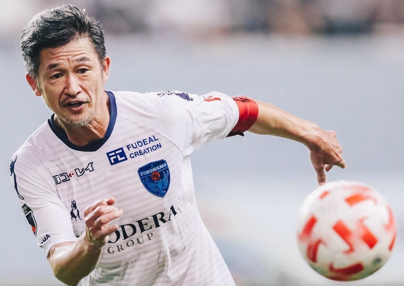 Huyen thoai 53 tuoi di vao lich su bong da the gioi hinh anh