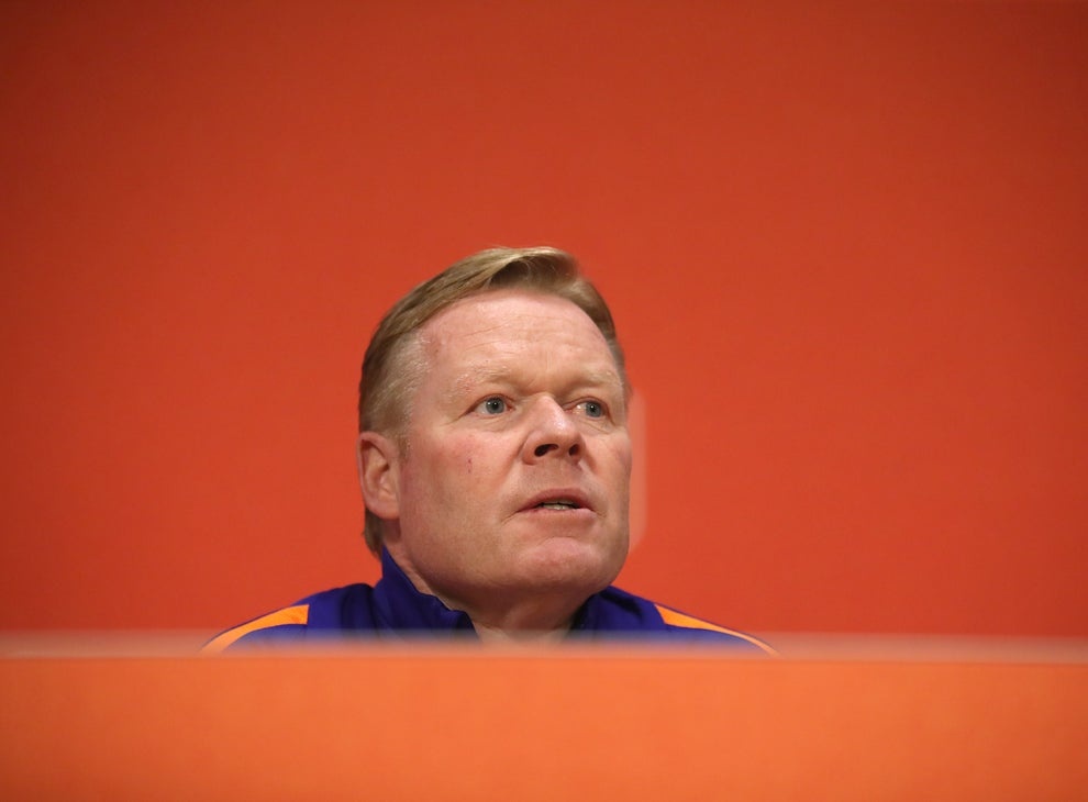 Ronald Koeman den Barca anh 2