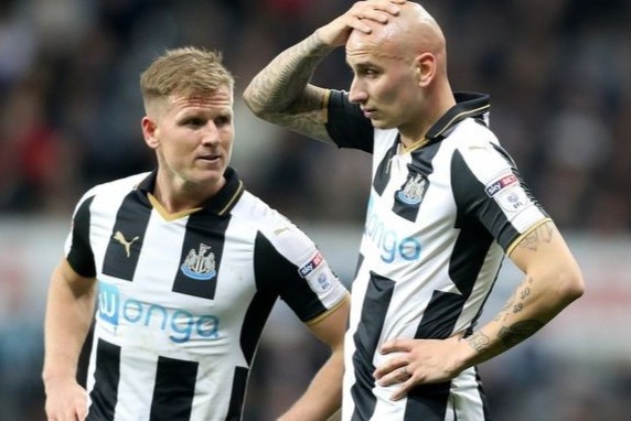 Newcastle co the roi vao tay ty phu Singapore hinh anh