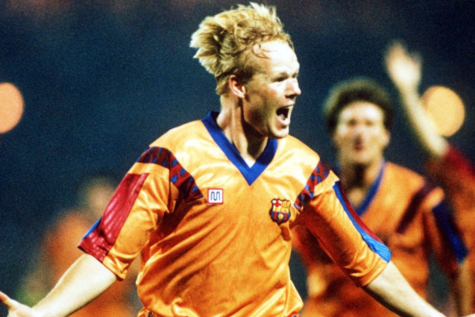 Koeman va cu sut 188 km/h o chung ket cup chau Au hinh anh