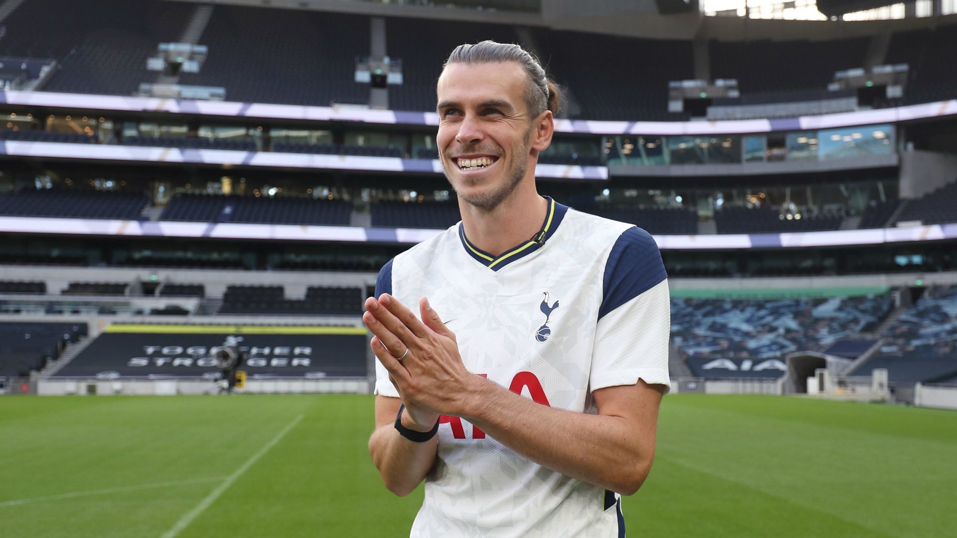 Ngoai hang Anh anh 10