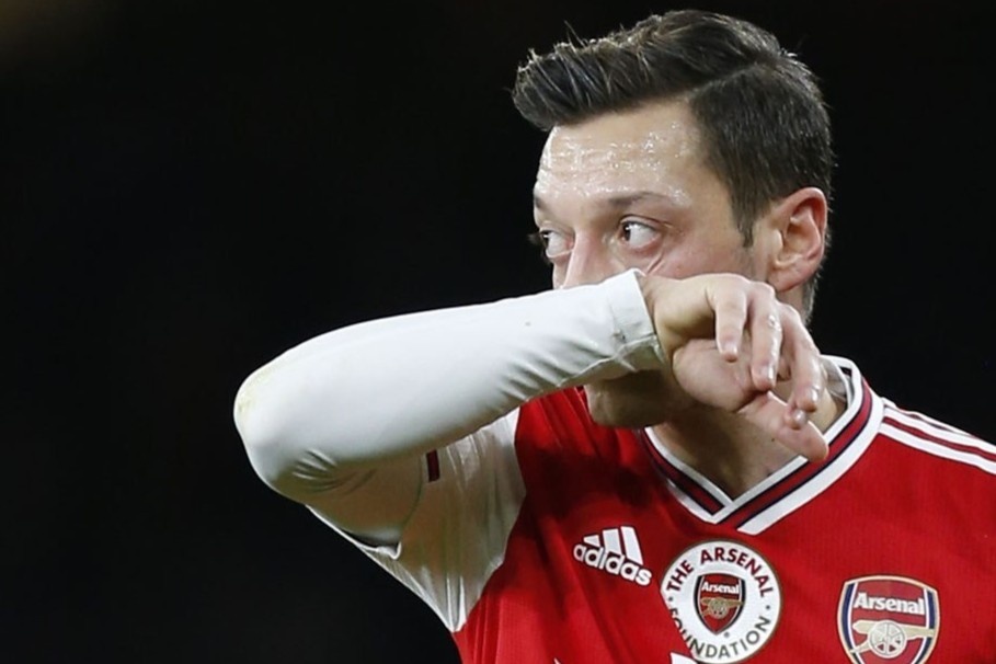 Ozil hoi han khi bo Real den Arsenal hinh anh