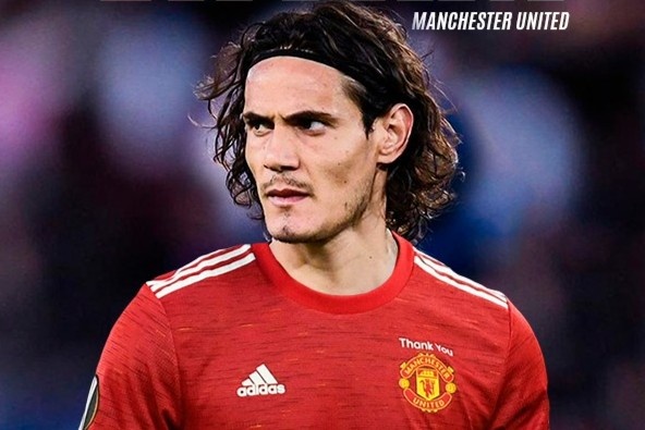 Cavani ghi ban chi kem Ronaldo va Messi trong 13 nam qua hinh anh