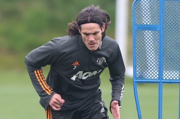 Cavani tap buoi dau tien tai MU hinh anh