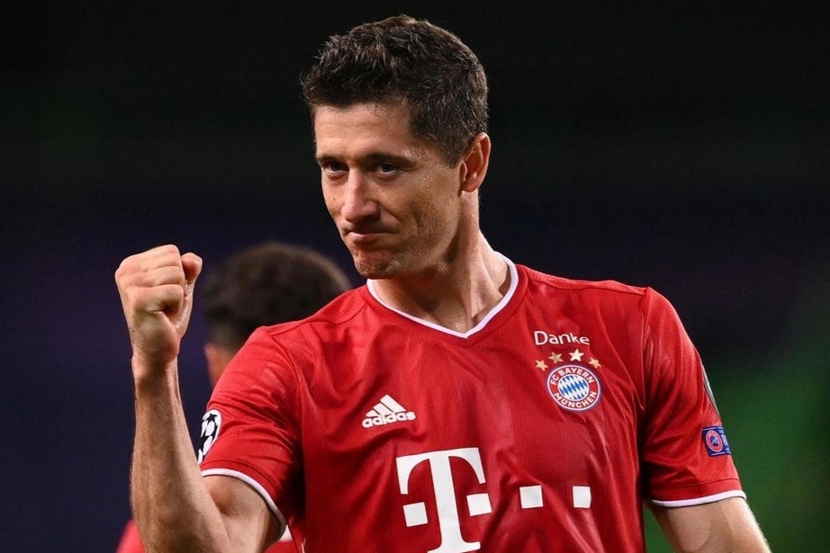 Bayern qua mat MU ve doanh thu hinh anh