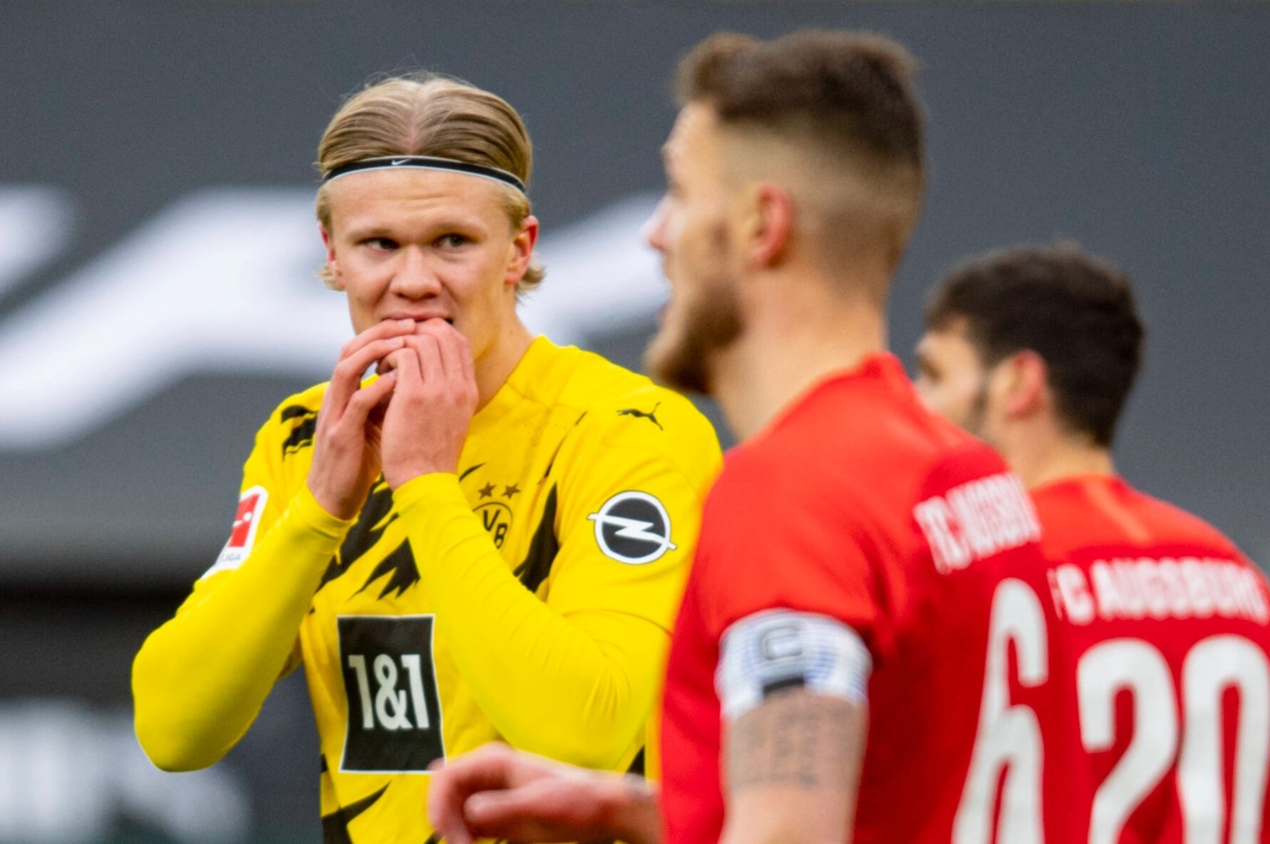 Haaland sut hong 11 m trong tran thang cua Dortmund hinh anh