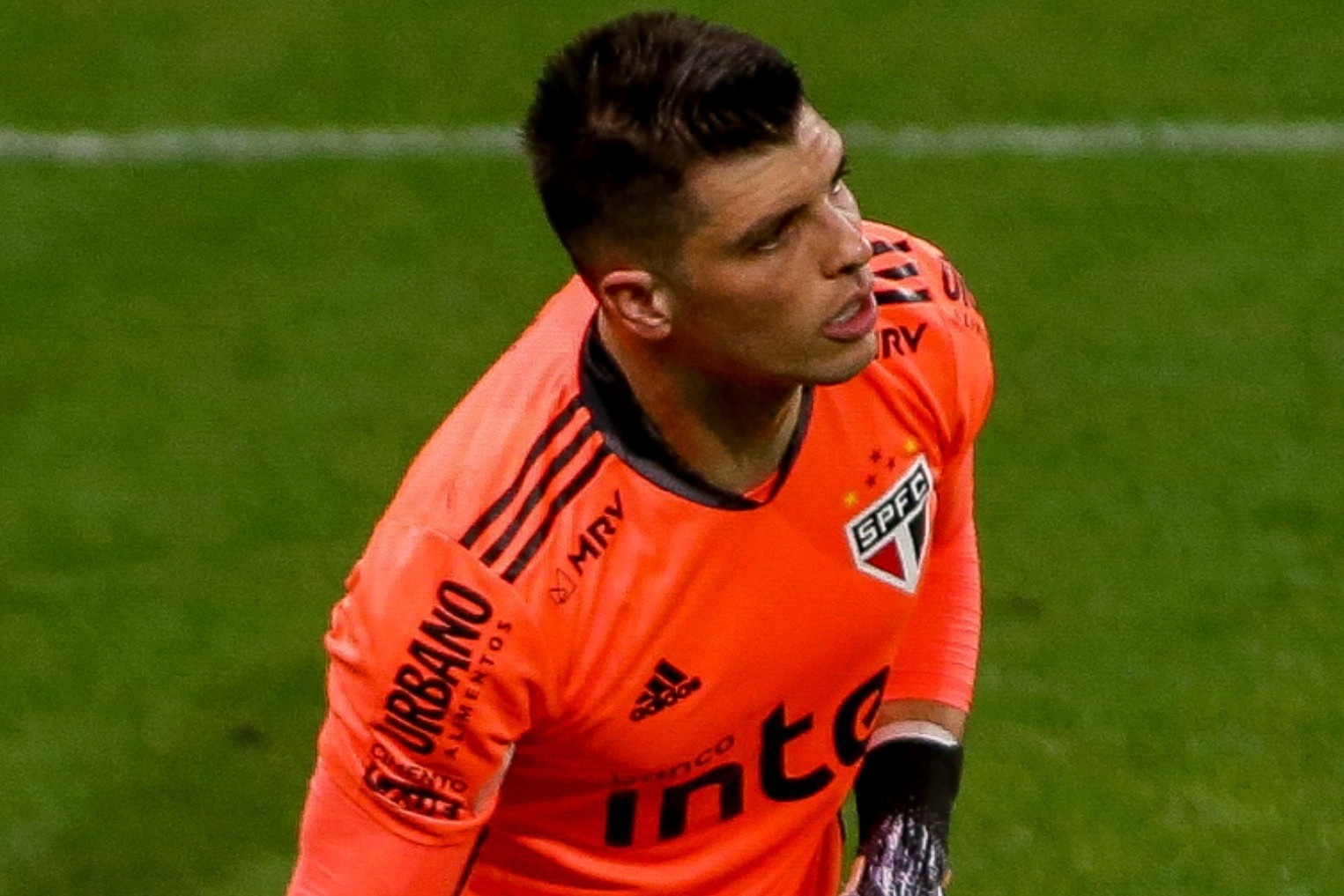 Thu mon Brazil nhan ban thua sau pha re bong loi hinh anh