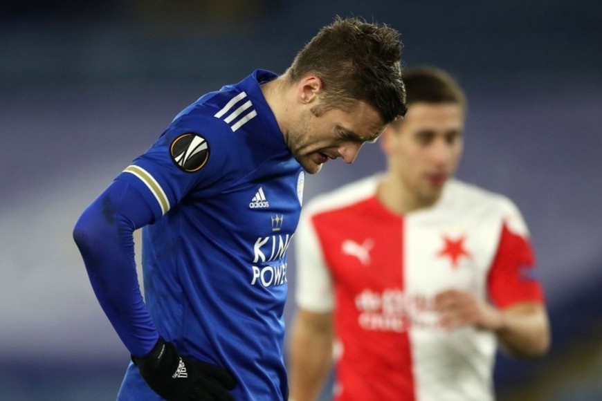 Leicester City bi loai khoi Europa League hinh anh