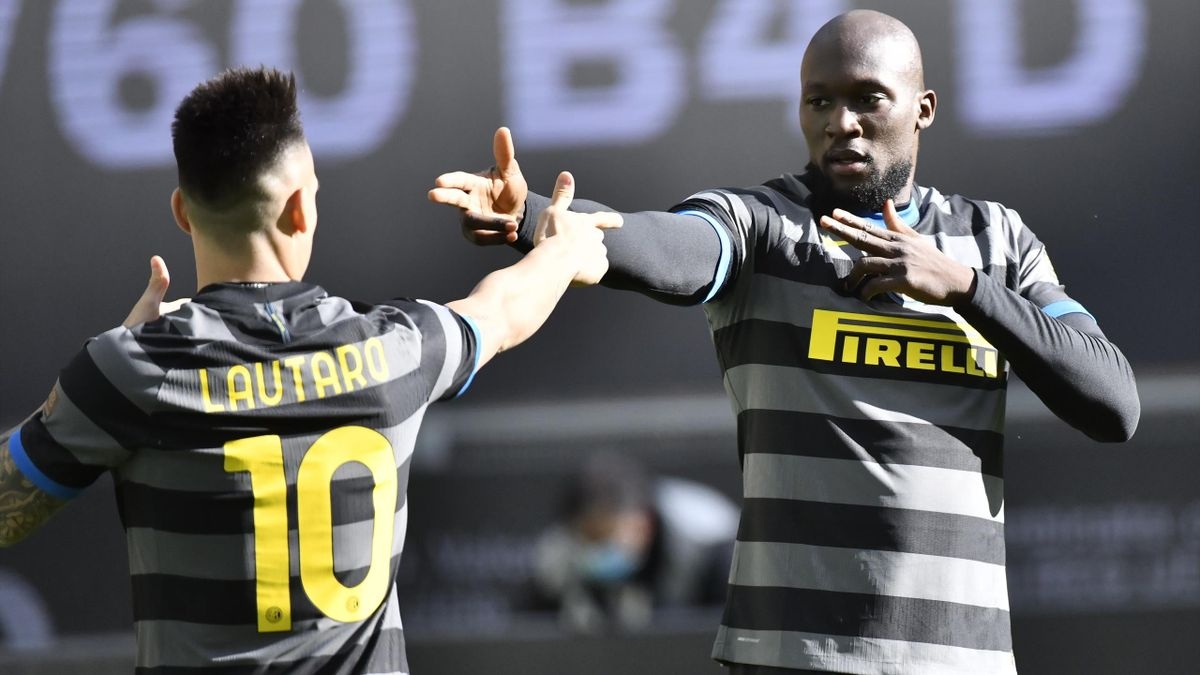 3 nguoi cu MU ghi ban giup Inter vung ngoi dau hinh anh