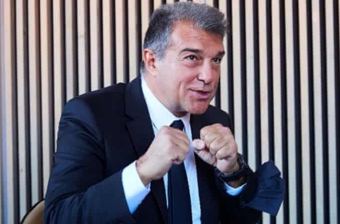 Su tro lai cua Joan Laporta hinh anh