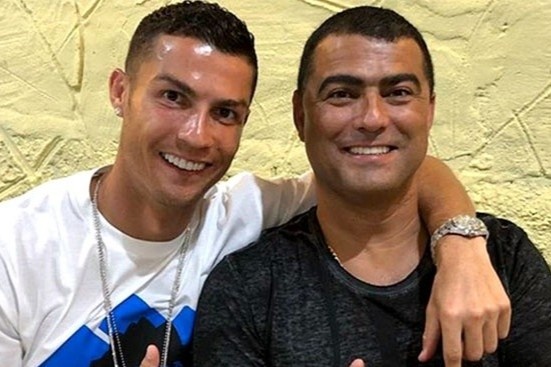 Hanh trinh Ronaldo cuu vot cuoc doi anh trai nghien ngap hinh anh