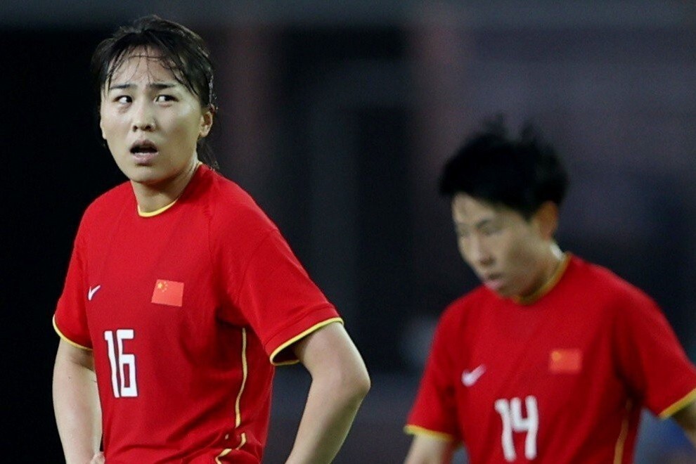 Noi that vong cua bong da nu Trung Quoc tai Olympic hinh anh