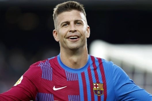 Nu cuoi Pique va ky nguyen moi cua Barca hinh anh