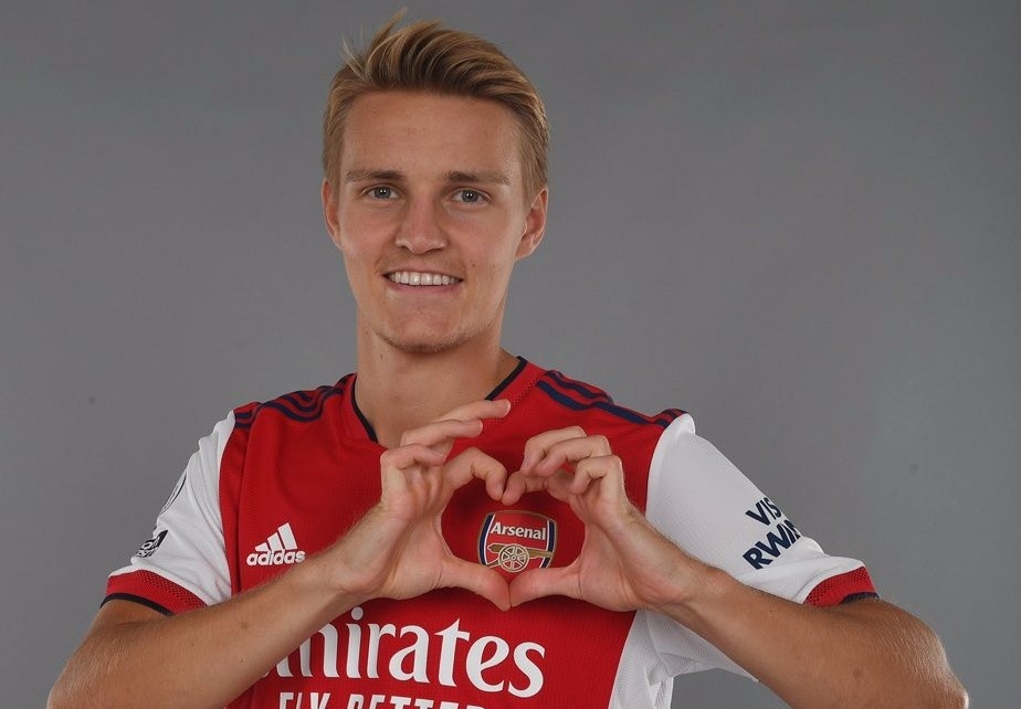 Arsenal chieu mo tan binh gia 40 trieu euro tu Real hinh anh