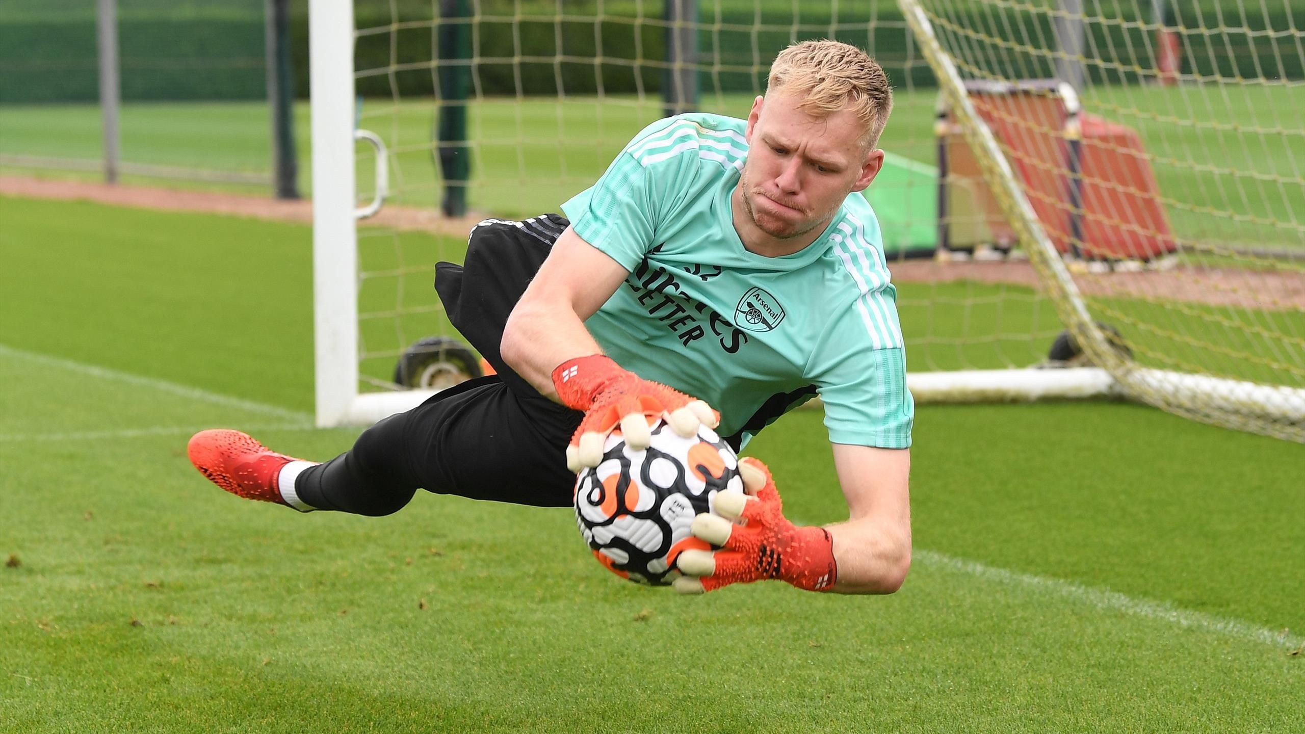 Aaron Ramsdale anh 1