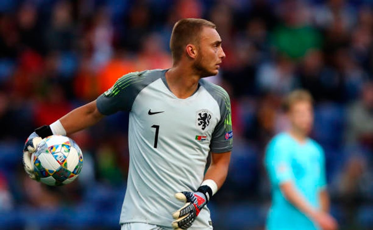 Aaron Ramsdale anh 10