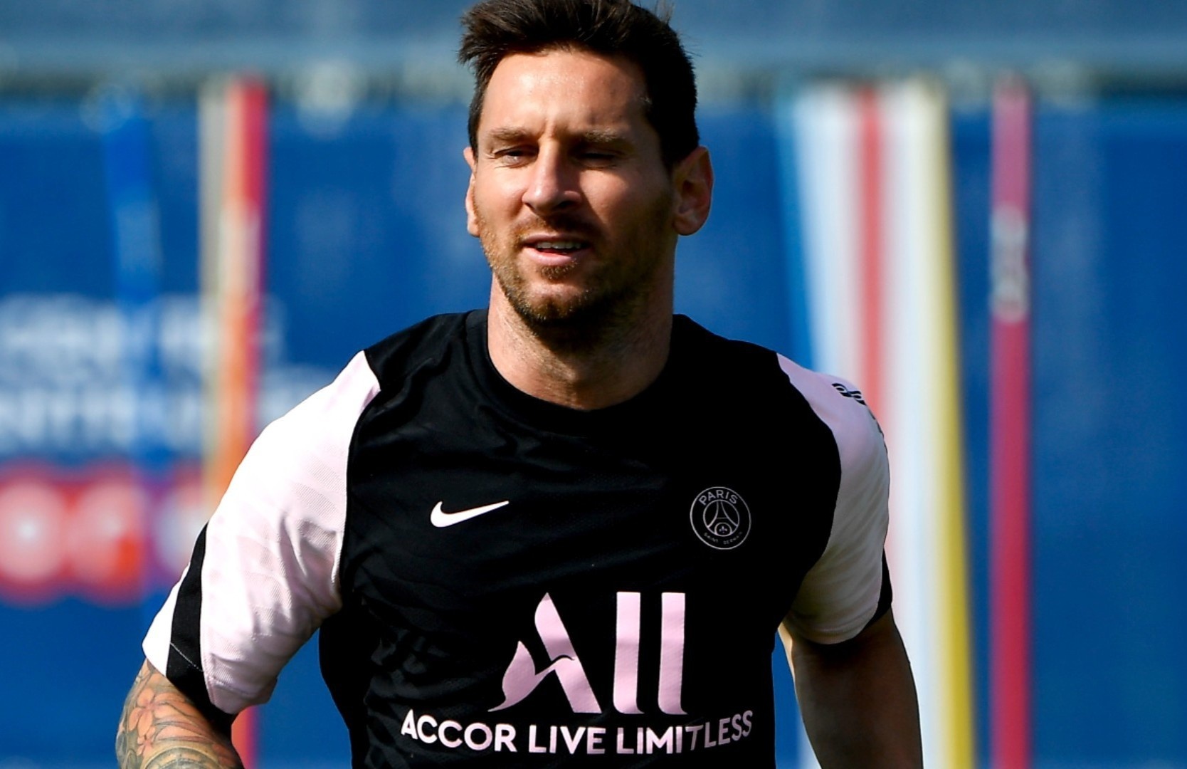 HLV Reims: ''Khong cau thu nao mot minh can duoc Messi' hinh anh