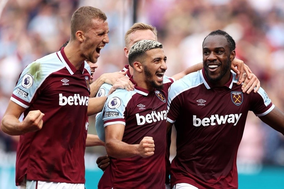 West Ham len dau bang Ngoai hang Anh hinh anh