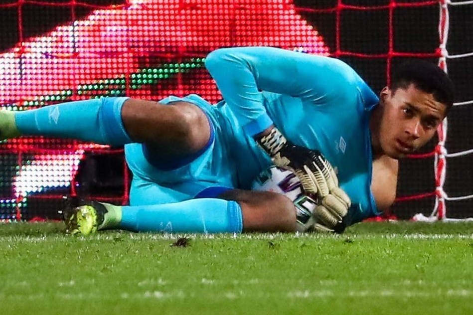 Ronaldo bi thu mon o giai hang Ba Anh can phat den hinh anh