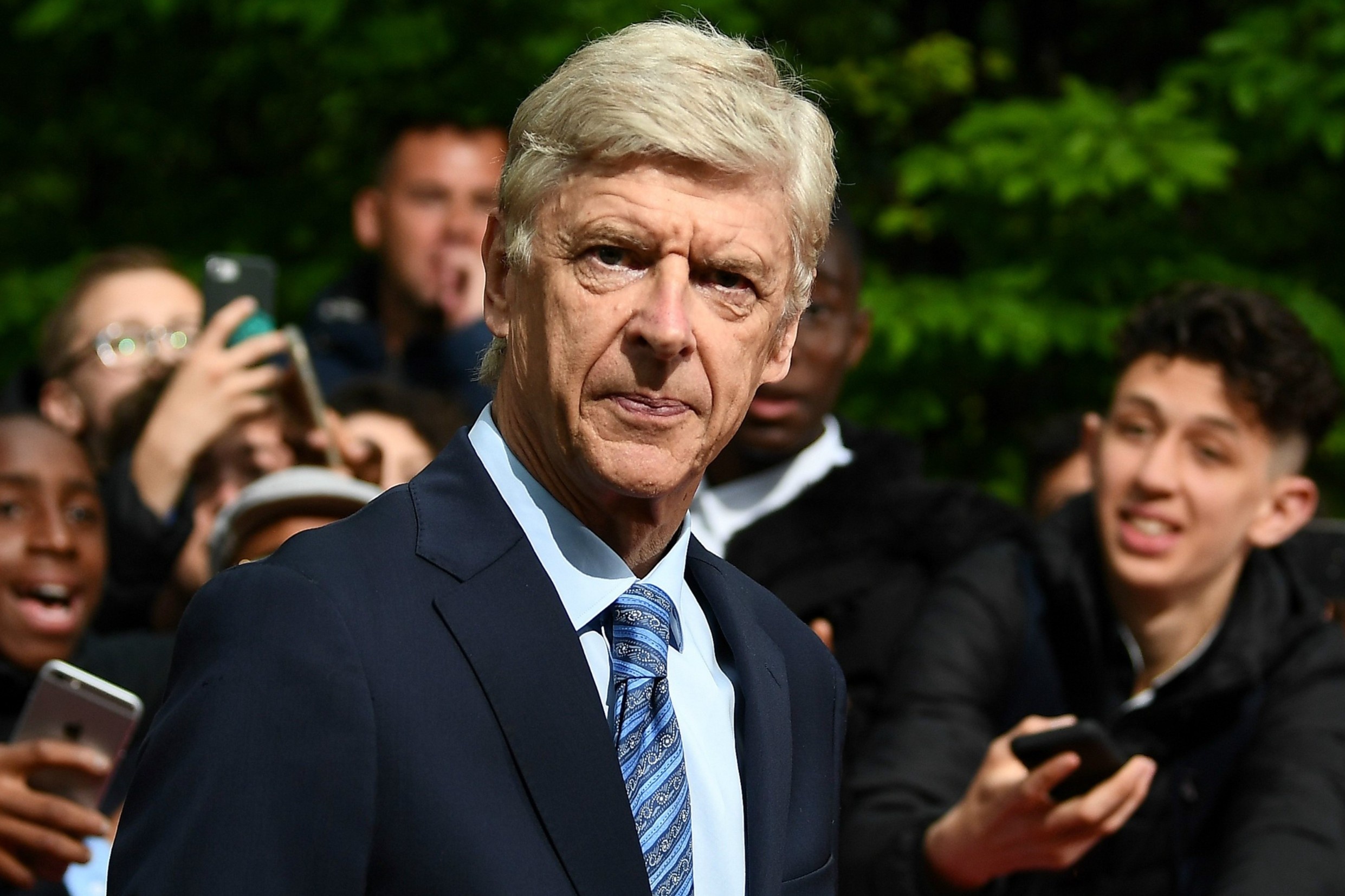 Ke hoach cai to World Cup cua Wenger bi phan ung du doi hinh anh