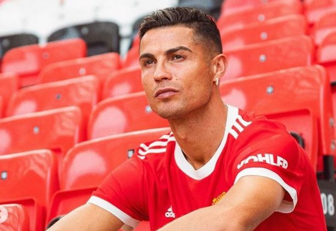 Ngay ve cua Ronaldo hinh anh