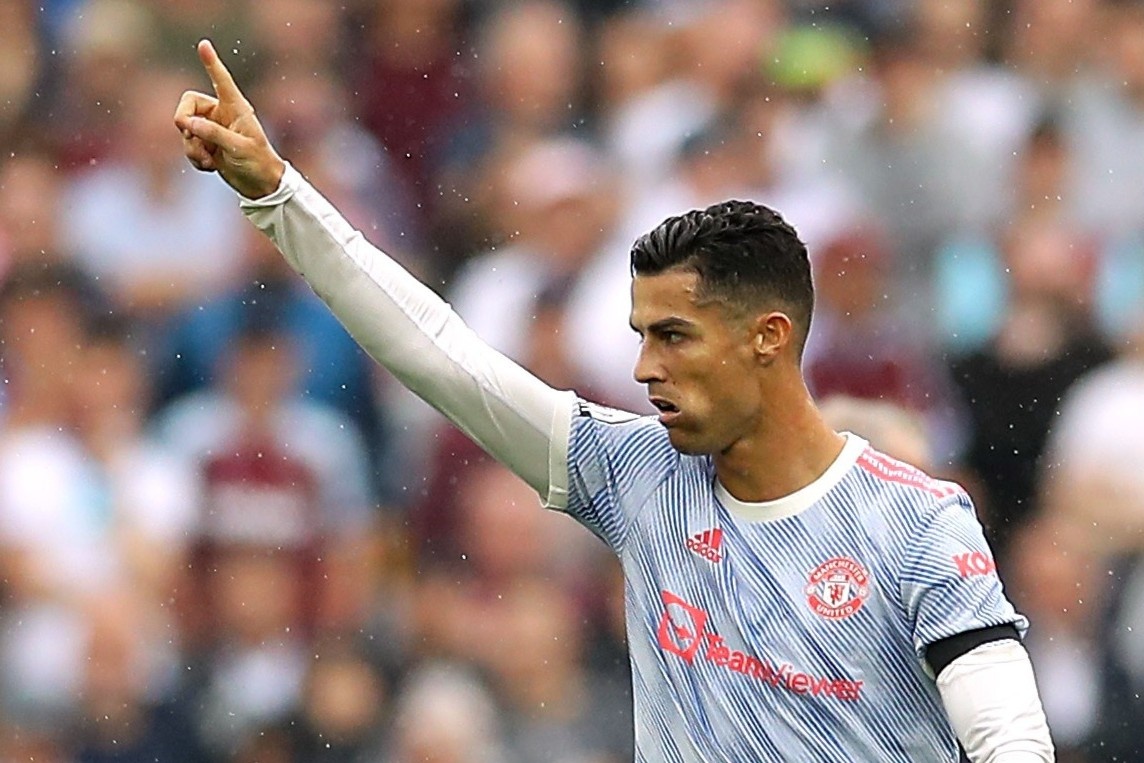 Man United co the tien xa den dau mua nay? hinh anh