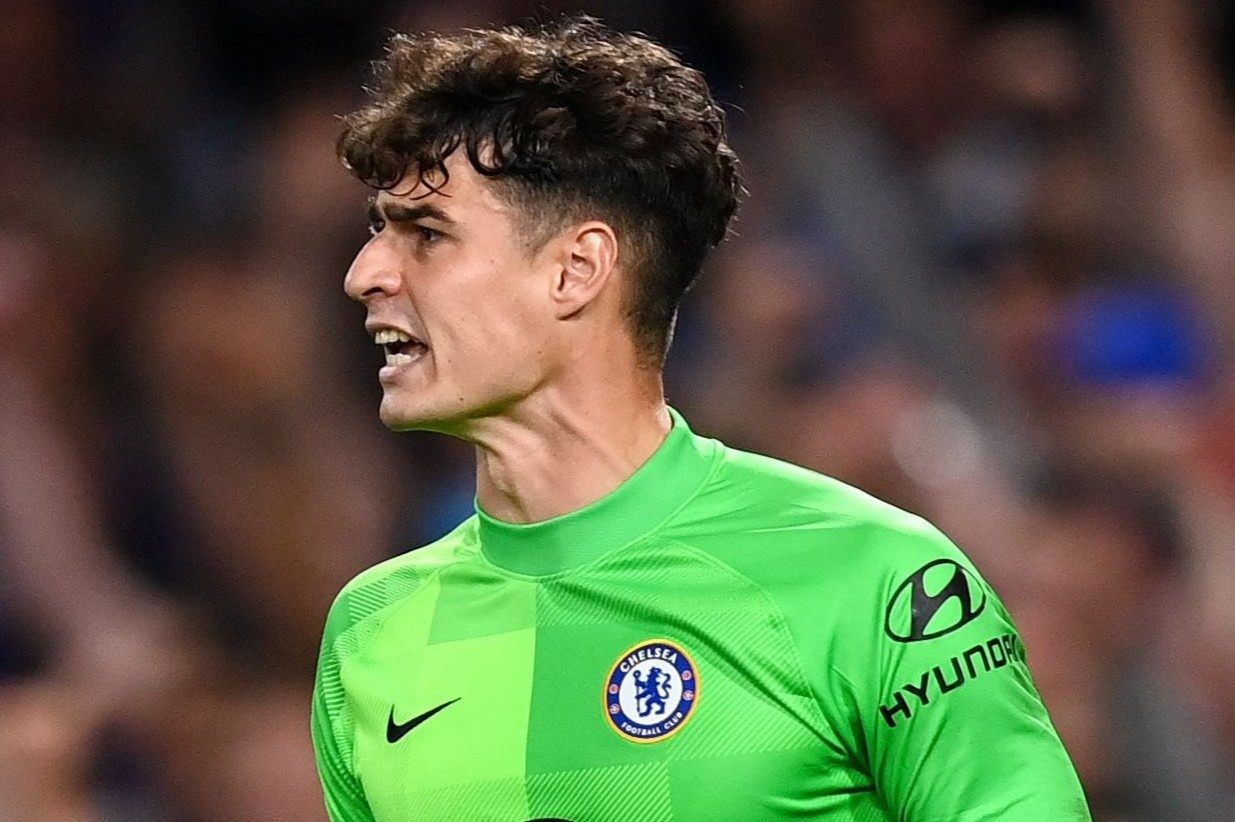 Kepa giai cuu Chelsea trong loat luan luu hinh anh