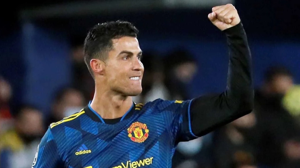 Day Ronaldo sang trai giup Man United choi tot hon hinh anh