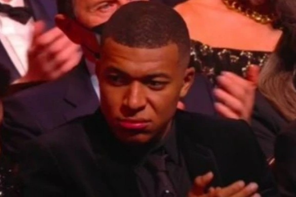 Cai nhan mat cua Mbappe va giac mo Qua bong vang hinh anh