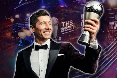 Chien thang cua Lewandowski la loi canh bao cho Messi hinh anh