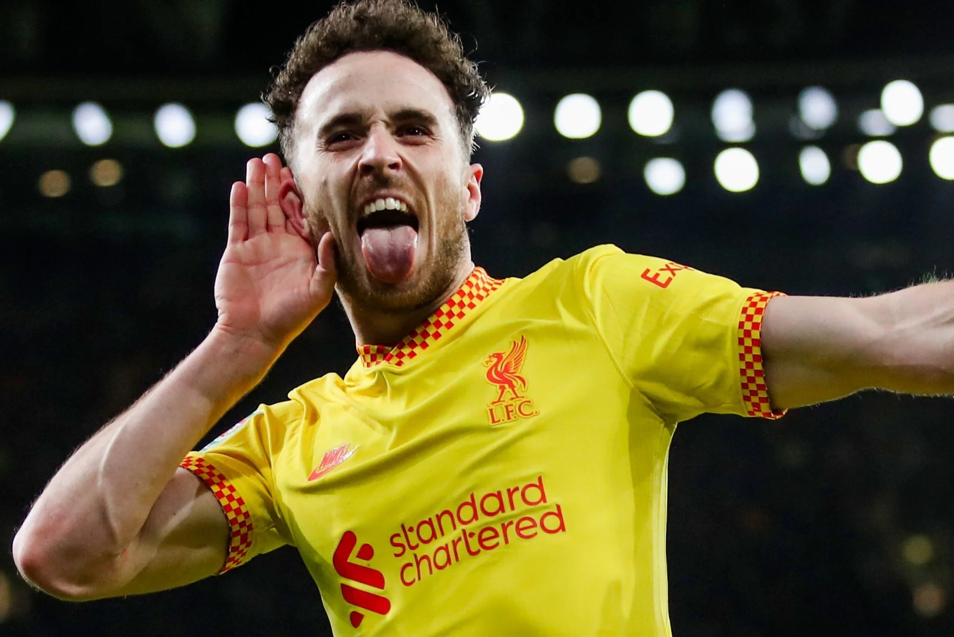 Diogo Jota san sang tiep buoc Ronaldo hinh anh