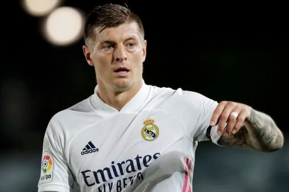 Giai phap nao de Real hy vong danh bai PSG? hinh anh