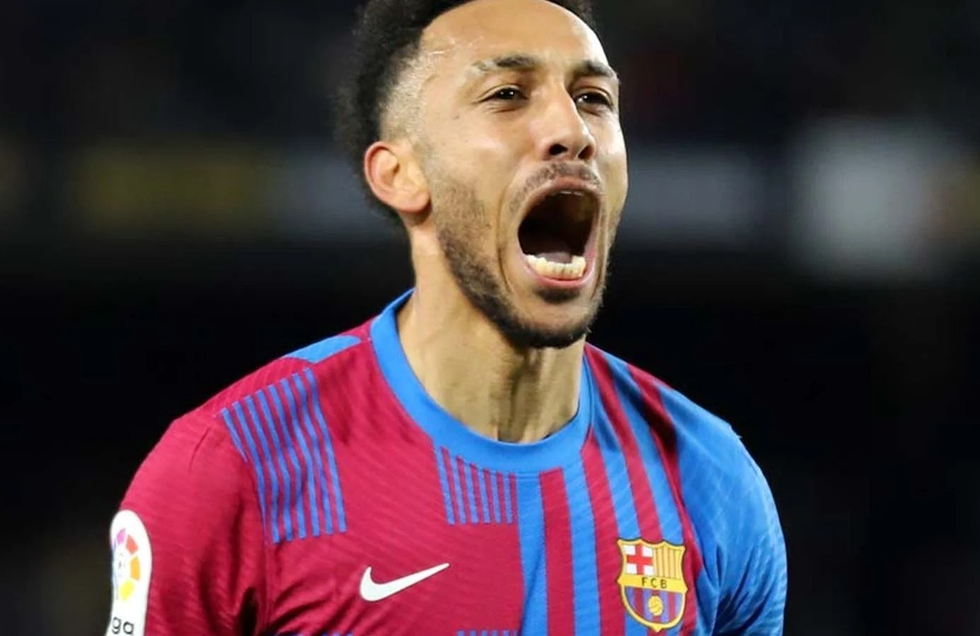 Aubameyang tro lai ngoan muc hinh anh