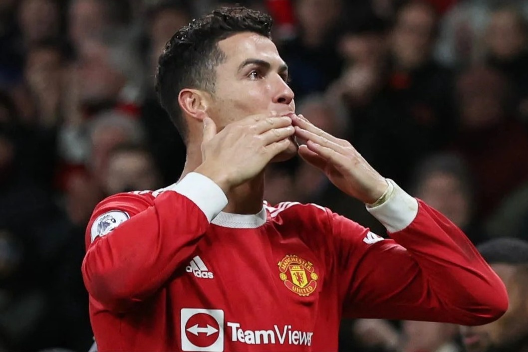 Vet gon trong cu hat-trick cua Ronaldo hinh anh