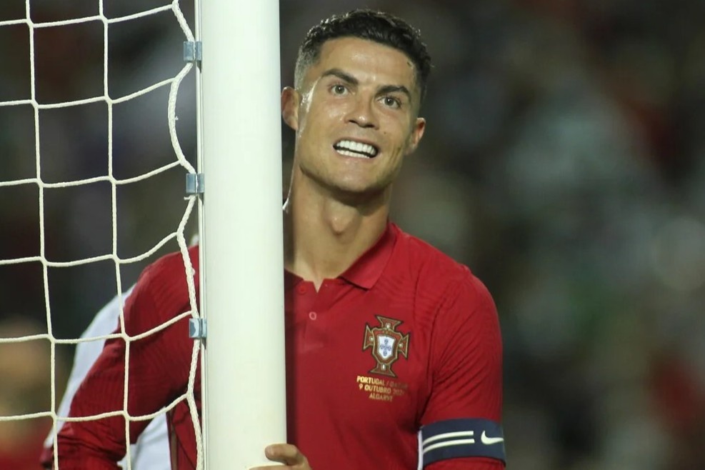 Trach nhiem nang ne cua Ronaldo hinh anh