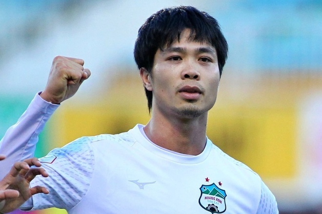 HLV Sydney FC: 'Cong Phuong la mui nhon nguy hiem' hinh anh