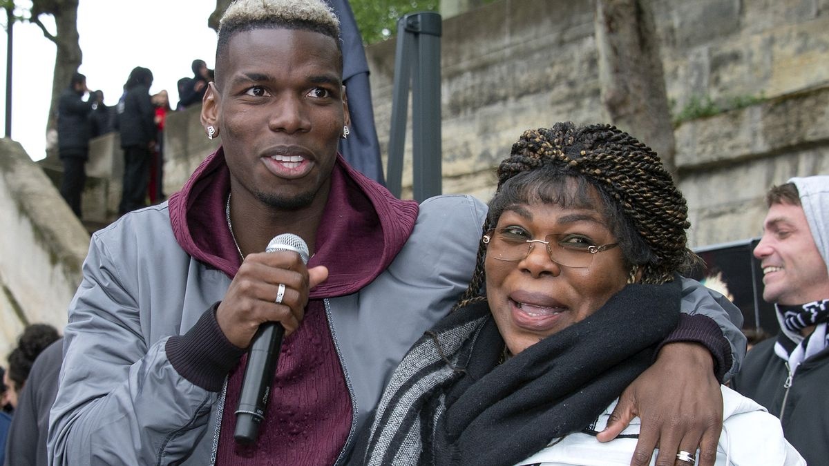 Dong thai moi cua Pogba hinh anh