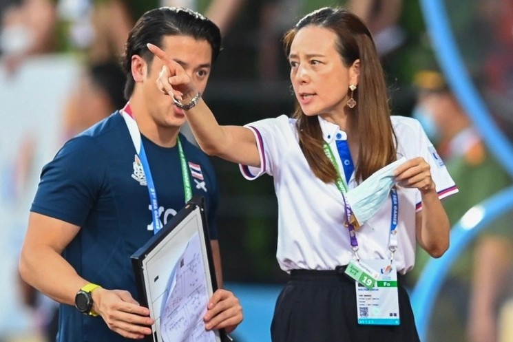 Truyen thong Thai Lan lo cau thu bi kiet suc hinh anh