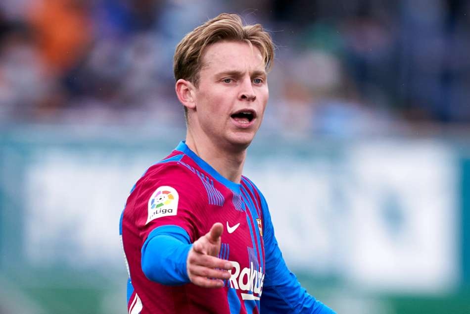Xavi thuyet phuc De Jong roi Barca hinh anh