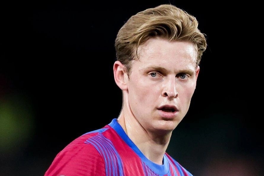 De Jong co the khien MU quen Pogba hinh anh