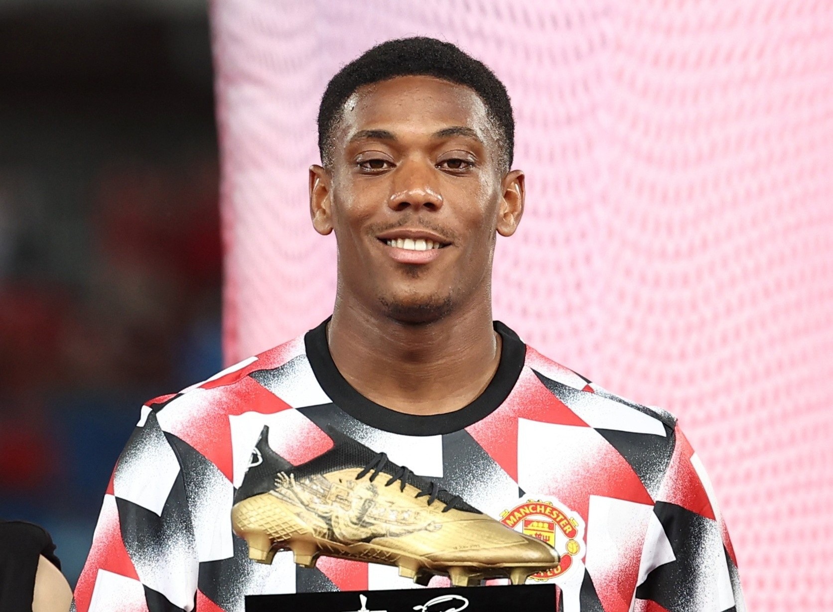 Martial da ru bo hinh anh luoi nhac hinh anh