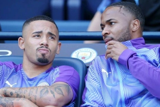 Man City kiem 213 trieu bang tu ban cau thu trong nam 2022 hinh anh