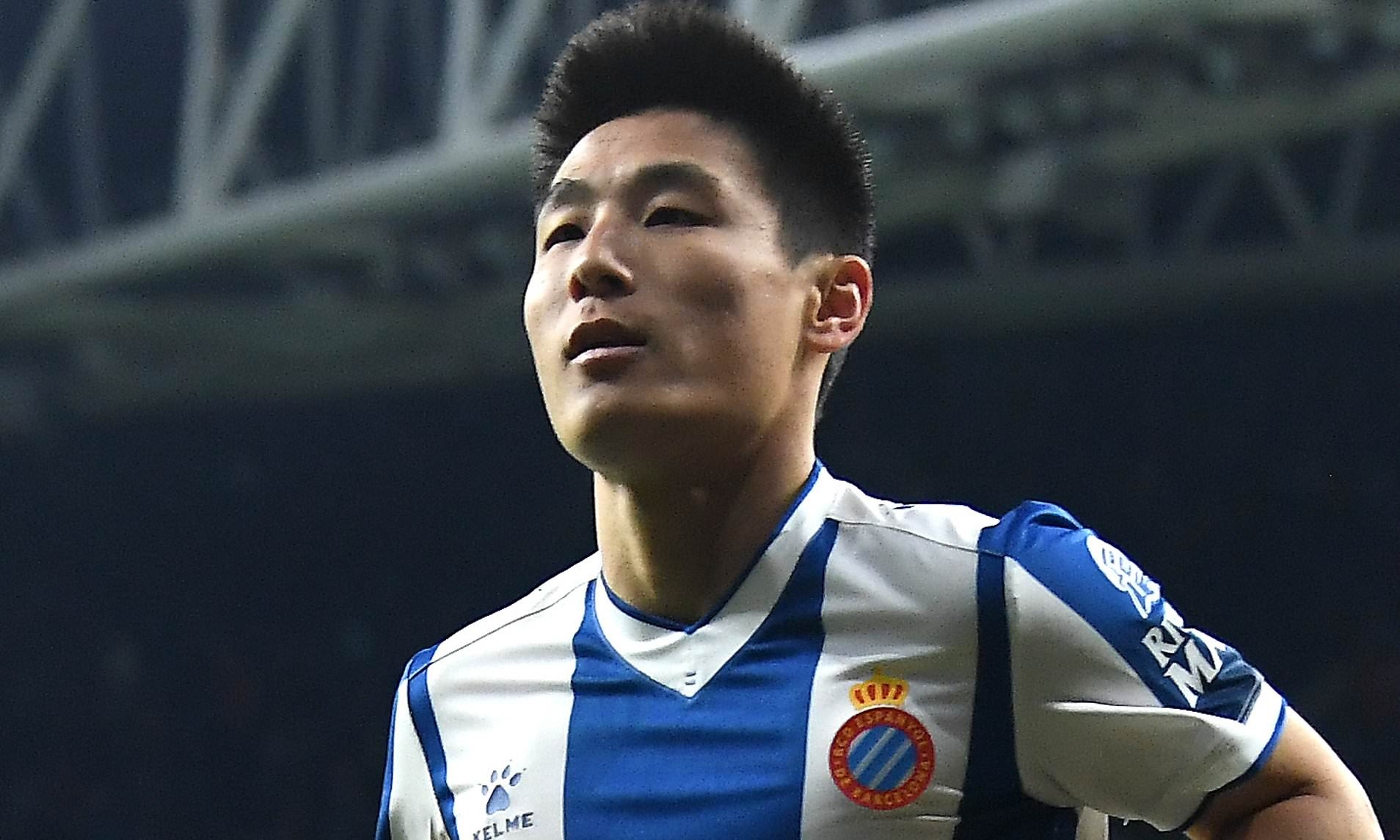 Wu Lei tan giac mong tai chau Au hinh anh