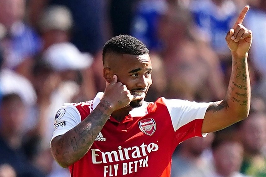 Arsenal ha Leicester trong tran cau co 6 ban thang hinh anh