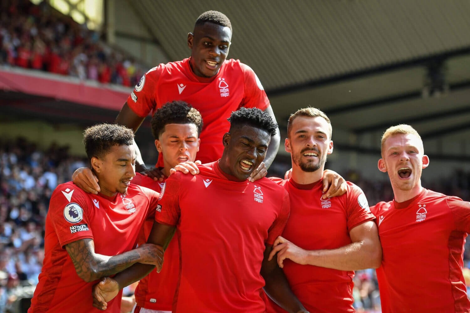 Nottingham Forest anh 4